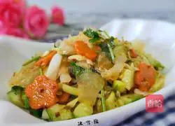 Illustration of how to make white fungus mixed with cucumber 1