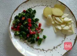 Lemon Chicken Feet Recipe Illustration 1