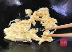 Illustration of how to make egg and pork liver noodles 7