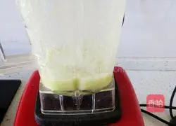 Illustration of how to make Sydney cucumber drink 4