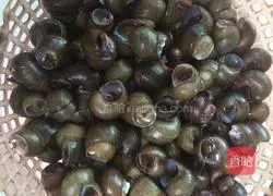 Illustration of how to make spicy snails 4