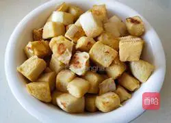 Illustration 6 of how to make fried diced steamed buns that are soft and fragrant