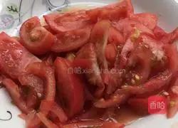 Illustration of how to make tomato, tofu and meatball soup 8