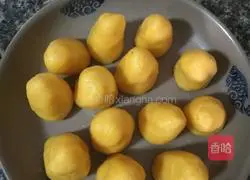 Illustration of how three people make cereals and grains 3