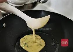 Illustration of how to make green onion and egg pancakes 8
