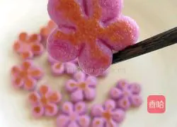 Illustration of how to make purple sweet potato flowers 7