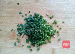 Illustration of how to make chive pancakes 2