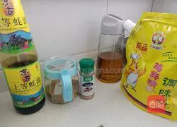 Illustration of making cabbage and egg vermicelli stuffed buns 15