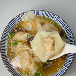 Shrimp wontons so delicious that there is no soup left