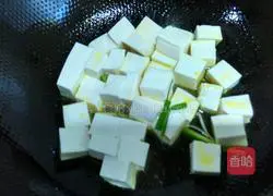 Illustration of how to cook tofu with green onions 3