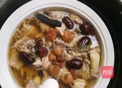 Illustration of how to make five-ingredient chicken soup 8