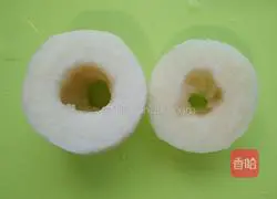 Illustration of how to make white fungus stewed with peach gum 4