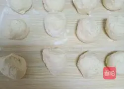 Illustration of how to make mushroom and rapeseed buns 9