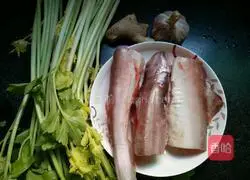 Illustration of how to make celery and shark soup 1