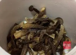 Deer Antler Mushroom Lean Meat Soup Recipe Illustration 6