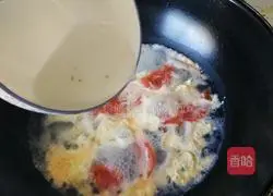 Illustration of how to make tomato and egg soup 5