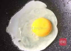 Cucumber Poached Egg Noodles Recipe Illustration 4