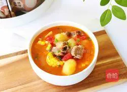 Illustration of Tomato, Corn, Potato and Spare Ribs Soup 16