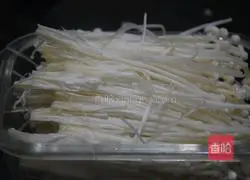 Tomato Enoki Mushroom Soup Illustration 6