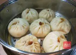 Xinwen Gourmet Pork and White Mushroom Buns Recipe Illustration 15