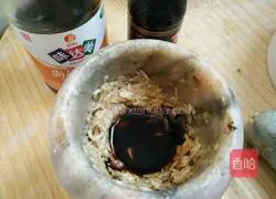 Illustration of how to make garlic and chrysanthemum mixed with chrysanthemum 6