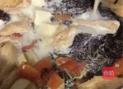 Illustration of tomato, tofu and milk mixed soup 11