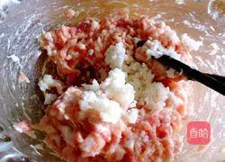 Illustration of how to make stewed lion head 11