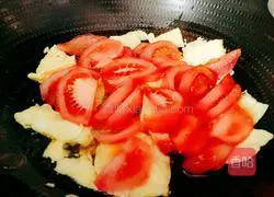 Tomato, Egg and Meatball Soup Recipe Illustration 12