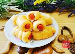 Carrot Illustration of making sausage rolls 14