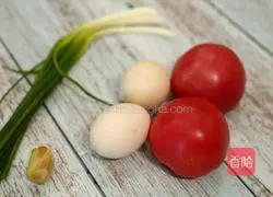 Illustration of how to make tomato and egg soup 1