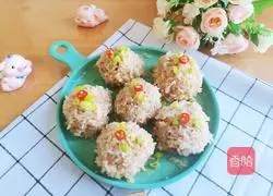 Illustration of making glutinous rice meatballs 10