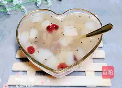 Cranberry, Sydney, Lily and Lotus Root Soup | Illustration of how to moisten the lungs and relieve cough 12