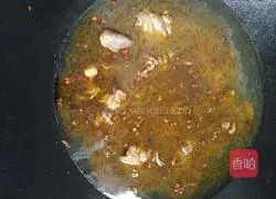 Illustration of how to make green pepper and spicy chicken 5