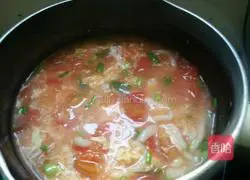 Illustration of how to make tomato and egg noodles 10