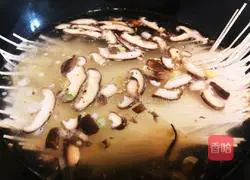 Illustration of making mushroom noodles 11