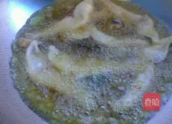 Illustration of how to make sweet and sour fish cubes 3