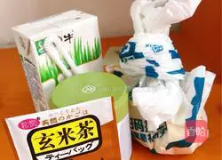 Illustration of how to make matcha brown rice drink 1