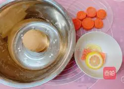 Illustration of how to make salmon and carrot dumplings 5