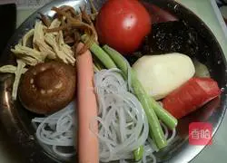 Illustration of making braised noodles 4