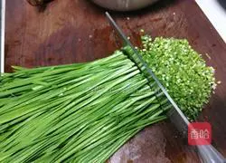 Leek and Egg Pie Recipe Illustration 2