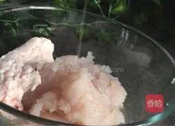 Illustration of how to make vegetable and fish ball soup 10