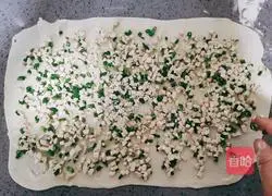 Illustration of how to make tofu rolls 12