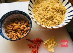 How to make fried dried vegetables with dried vegetables in Guangdong Illustration 1