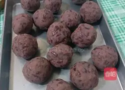 Illustration of how to make bean paste bread 13