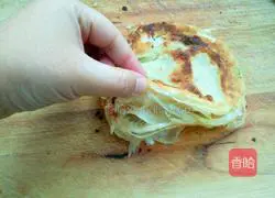 Illustration of how to make salt and pepper pancakes 13