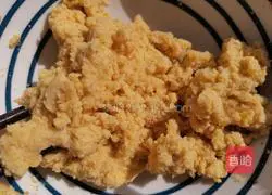 Illustration of how to make black bean dregs cake 5