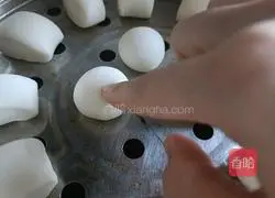 Illustration of how to make white steamed buns 7