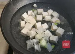 Illustration of how to make cabbage, clams and tofu soup 8