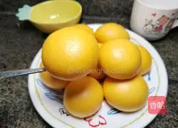 Illustration of how to make pumpkin steamed buns 16