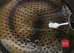 Illustration of how to make dumpling skin scallion pancakes (quick breakfast) 13